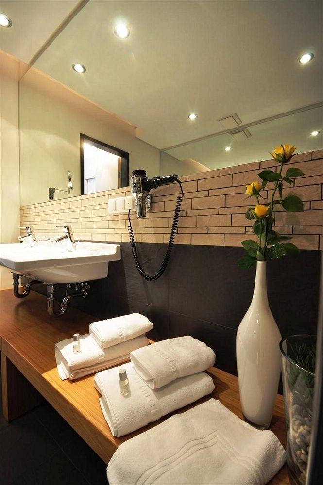 The Green Rostock Apartment Hotel Bagian luar foto