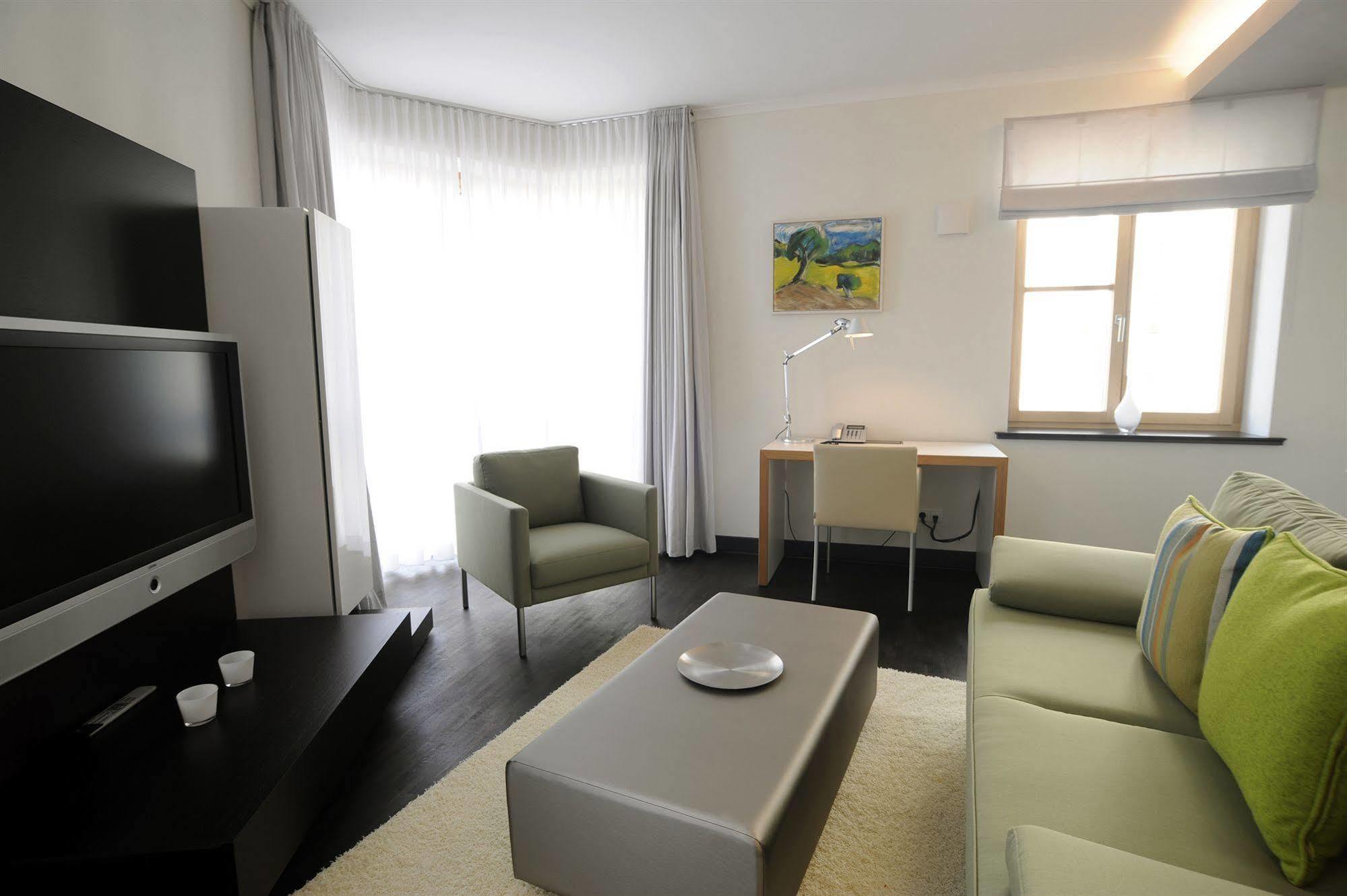 The Green Rostock Apartment Hotel Bagian luar foto